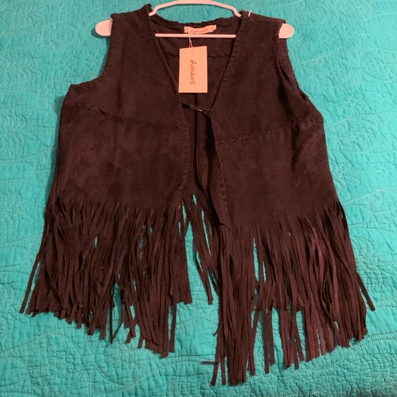 Amare Fringe Vest - Picture 1 of 4